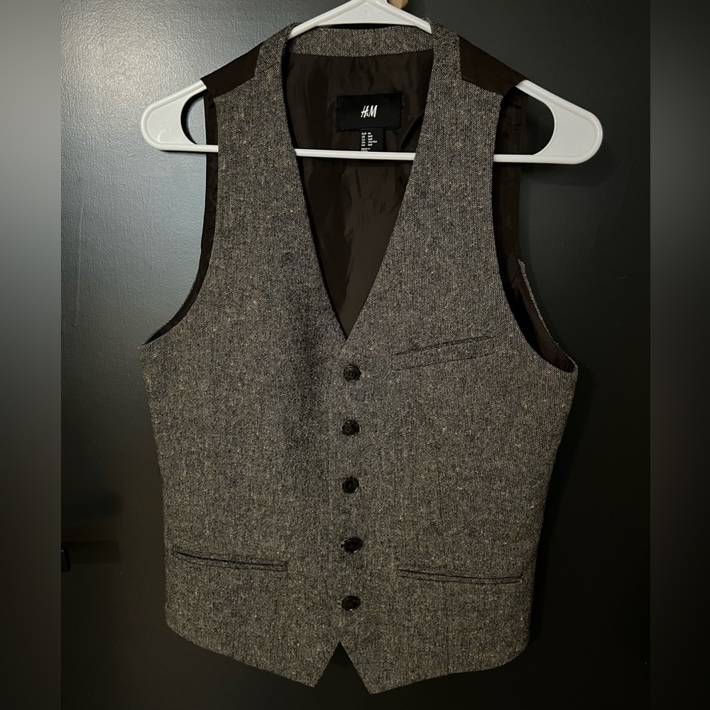 H&M MEN’S VEST 36R